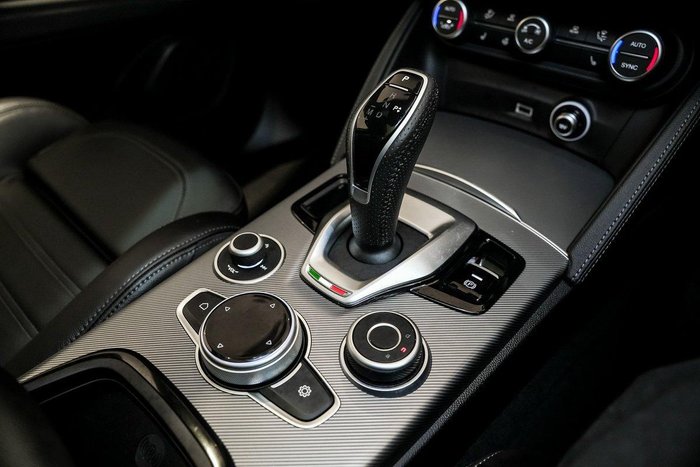 2023 Alfa Romeo Stelvio Veloce