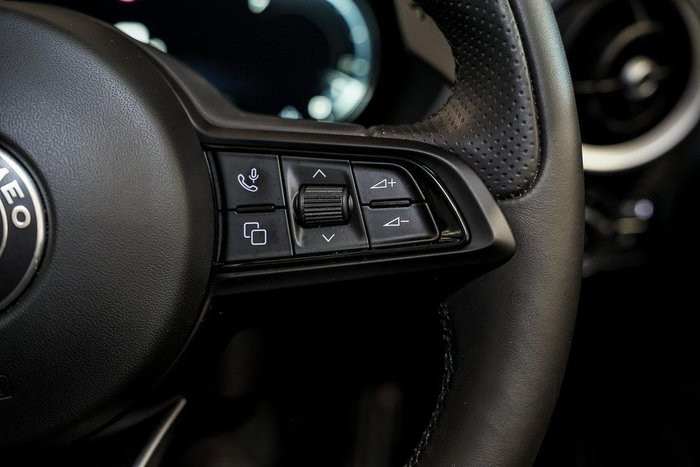 2023 Alfa Romeo Stelvio Veloce