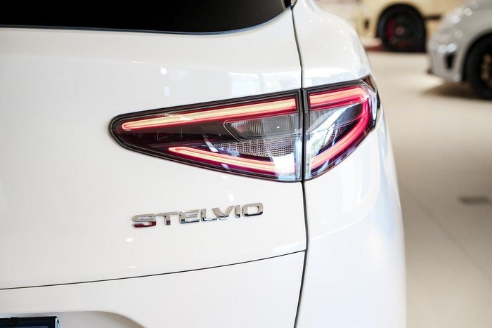 2023 Alfa Romeo Stelvio Veloce