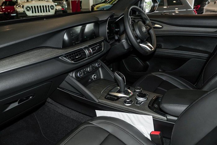 2023 Alfa Romeo Stelvio Ti