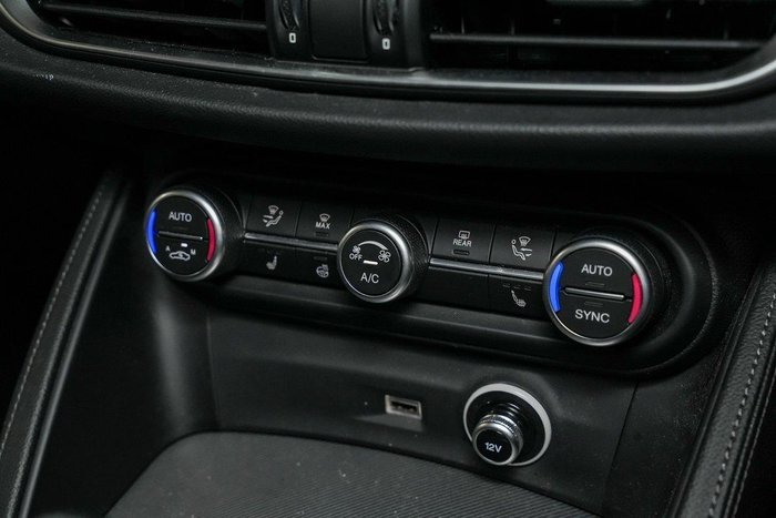 2023 Alfa Romeo Stelvio Veloce