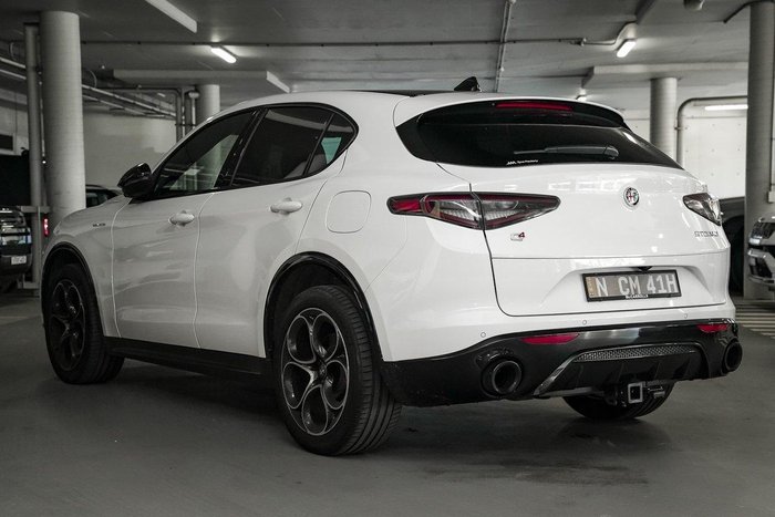 2023 Alfa Romeo Stelvio Veloce