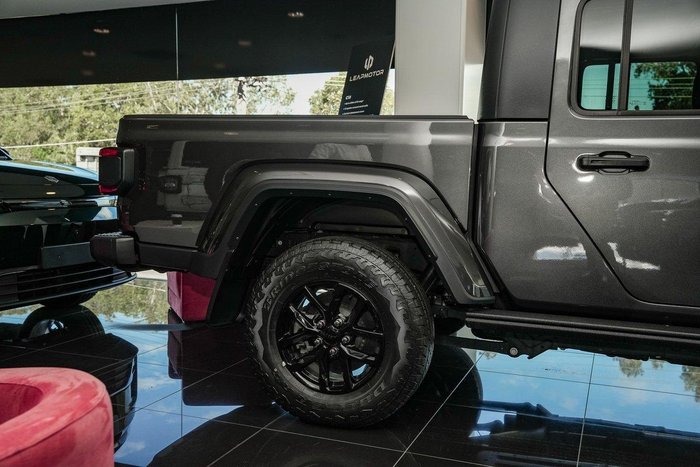 2023 Jeep Gladiator Night Eagle