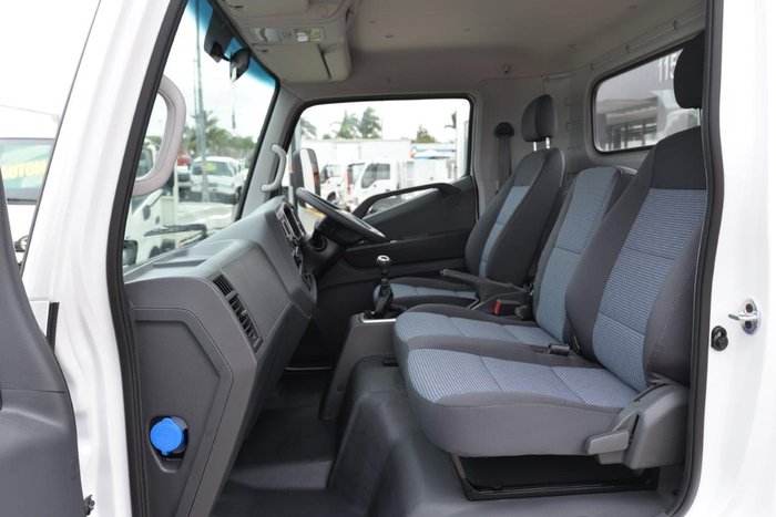 2025 HYUNDAI EX4 MWB WHITE
