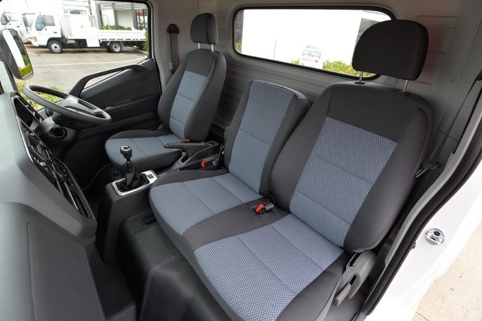 2025 HYUNDAI EX4 MWB WHITE