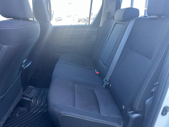 2019 Toyota Hilux SR