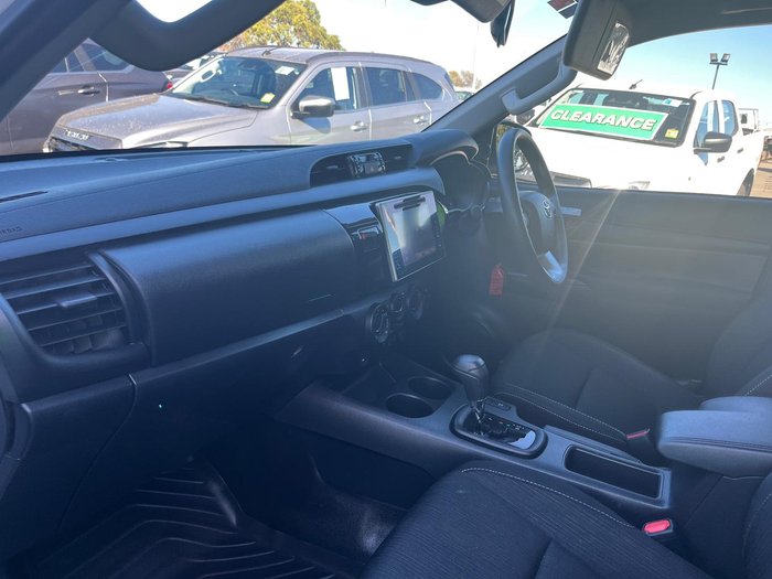 2019 Toyota Hilux SR