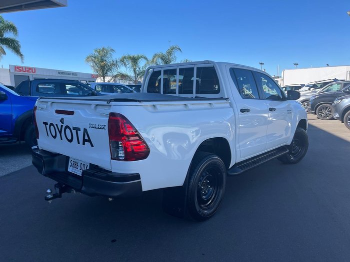 2019 Toyota Hilux SR