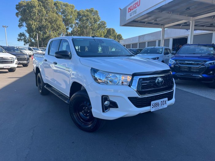 2019 Toyota Hilux SR