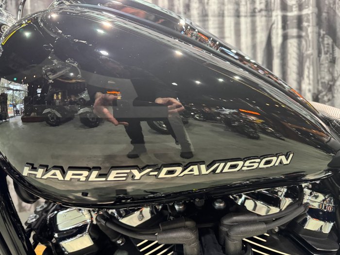 2025 Harley-davidson FXBR BREAKOUT (117) Vivid Black