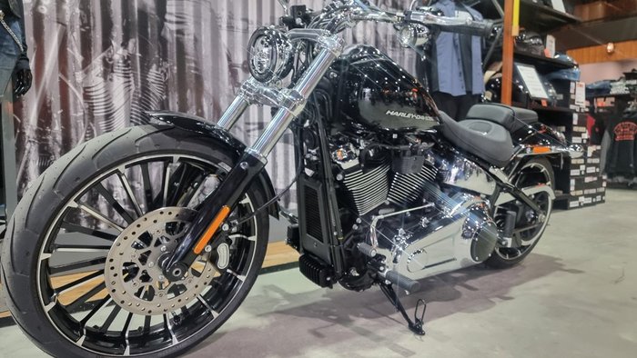 2025 Harley-davidson FXBR BREAKOUT (117) Vivid Black