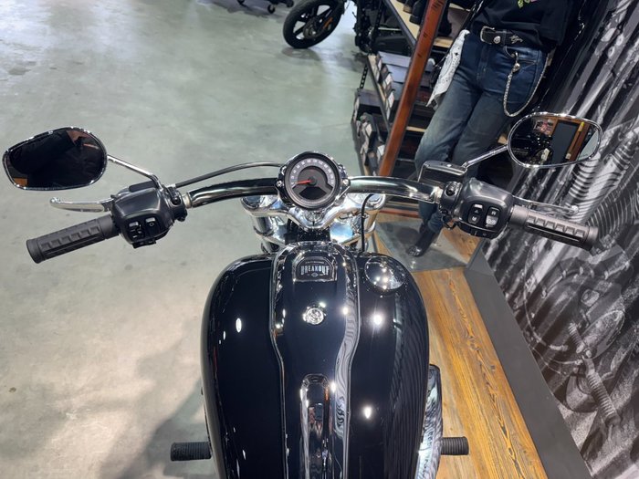2025 Harley-davidson FXBR BREAKOUT (117) Vivid Black