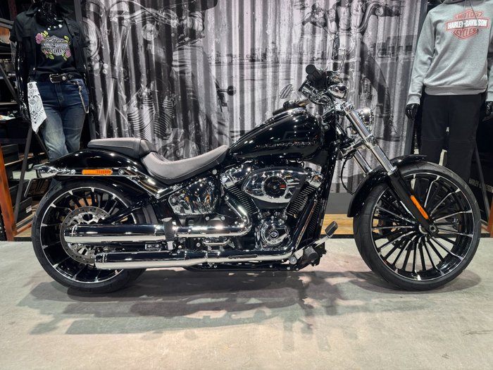2025 Harley-davidson FXBR BREAKOUT (117) Vivid Black