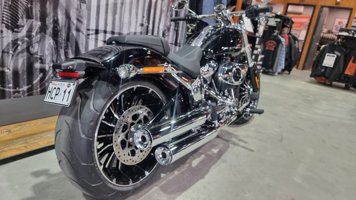 2025 Harley-davidson FXBR BREAKOUT (117) Vivid Black