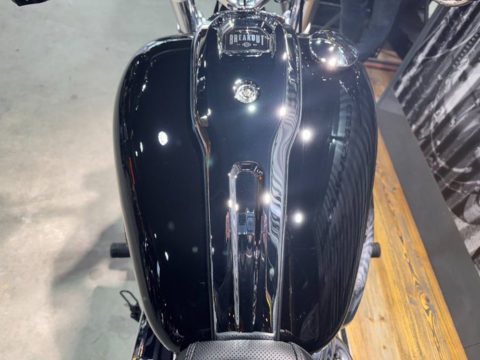 2025 Harley-davidson FXBR BREAKOUT (117) Vivid Black
