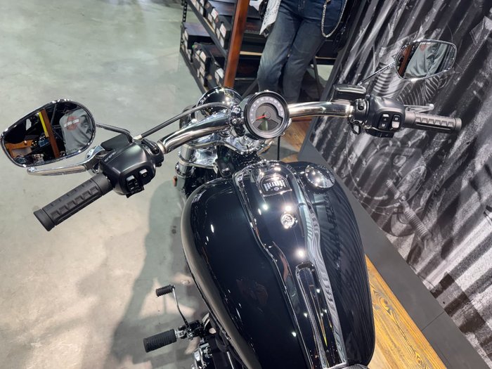 2025 Harley-davidson FXBR BREAKOUT (117) Vivid Black