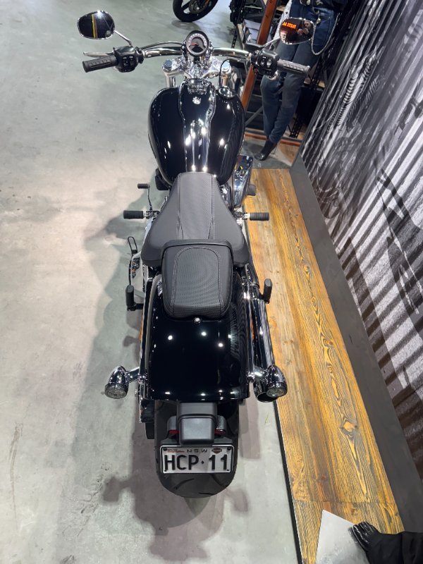 2025 Harley-davidson FXBR BREAKOUT (117) Vivid Black