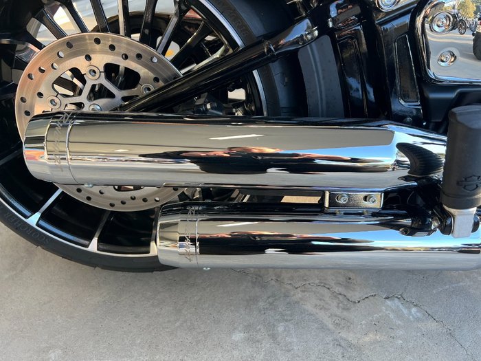 2025 Harley-davidson FXBR BREAKOUT (117) Vivid Black