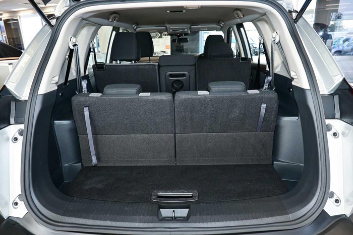 2023 Nissan X-TRAIL ST