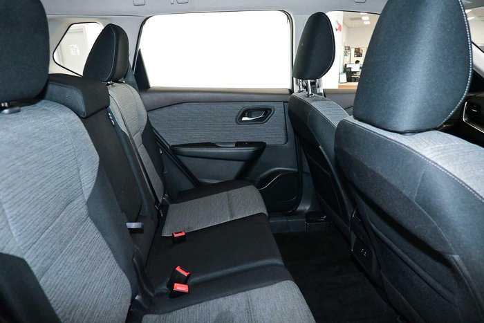 2023 Nissan X-TRAIL ST
