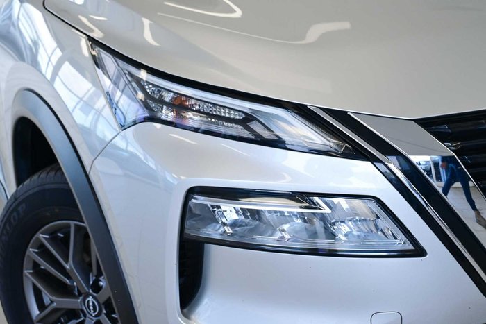 2023 Nissan X-TRAIL ST