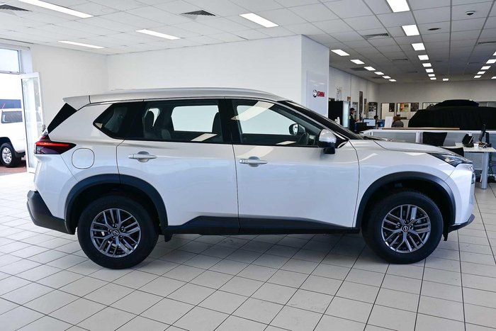 2023 Nissan X-TRAIL ST