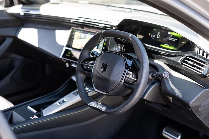 2025 Peugeot 408 GT Premium Hybrid