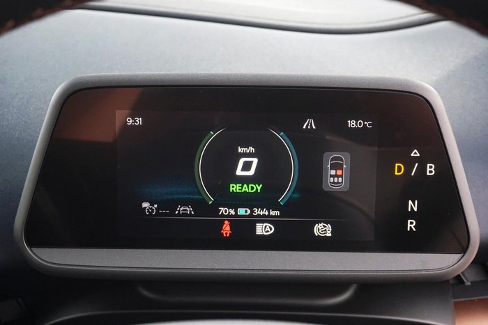 2025 CUPRA Tavascan VZ