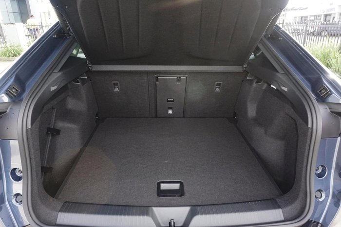 2025 CUPRA Tavascan VZ