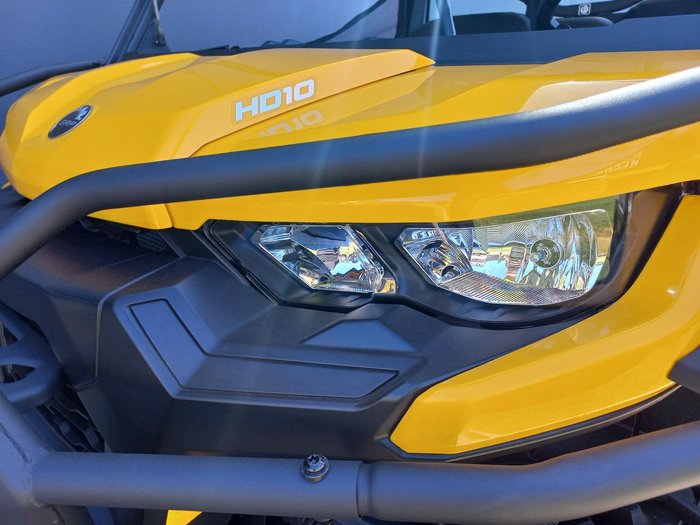 2024 Can-Am Defender HD10 DPS PRO Defender Yellow