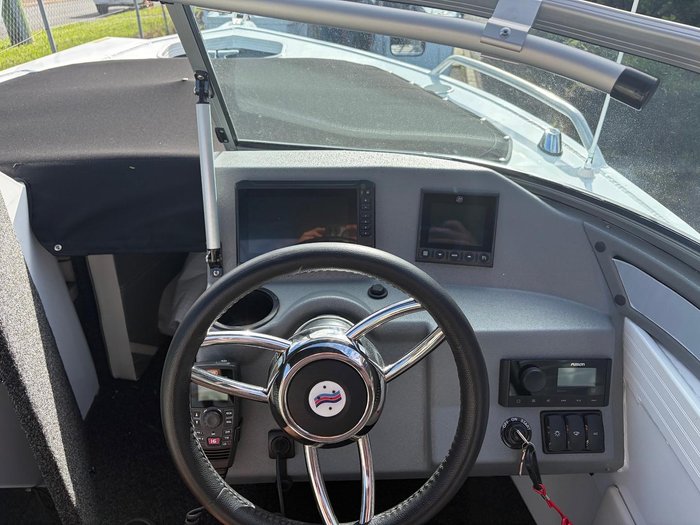 2026 QUINTREX 520 Cruiseabout Pro