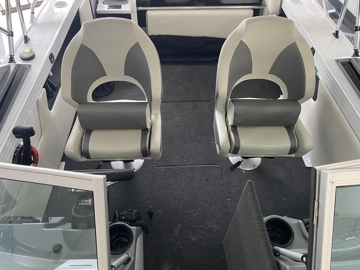2025 QUINTREX 520 Cruiseabout Pro