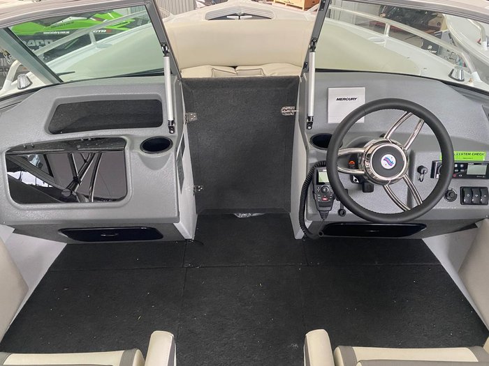 2025 QUINTREX 520 Cruiseabout Pro