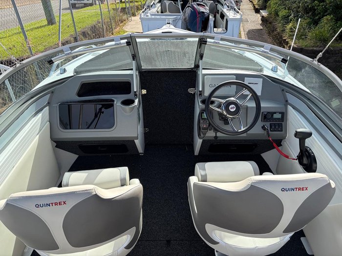 2026 QUINTREX 520 Cruiseabout Pro