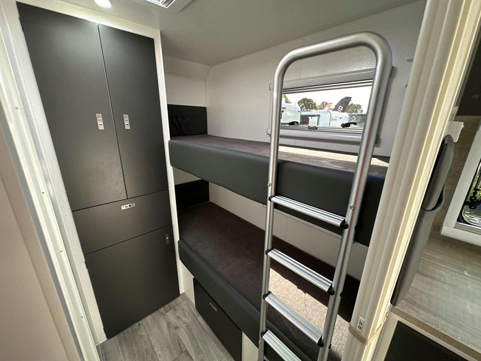 2025 Supreme 1760_C_K2e3_S Territory 17'6