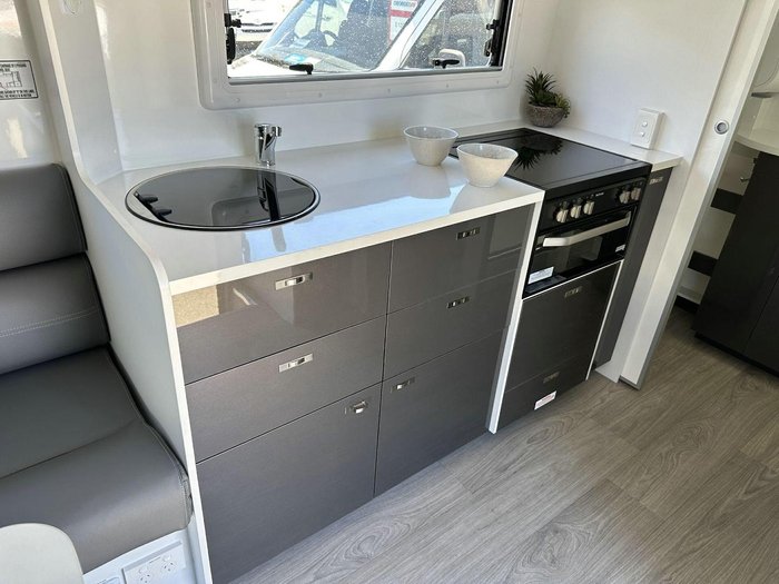 2024 Windsor Daintree 2 Berth