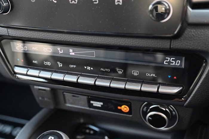 2025 Mazda BT-50 GT