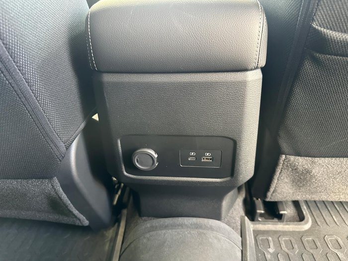 2024 Mitsubishi Triton GLS