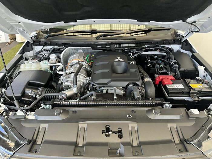 2024 Mitsubishi Triton GLS