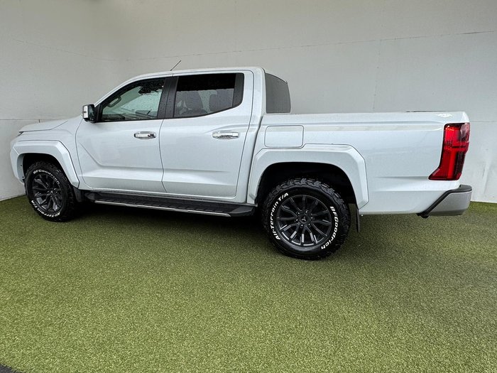 2024 Mitsubishi Triton GLS