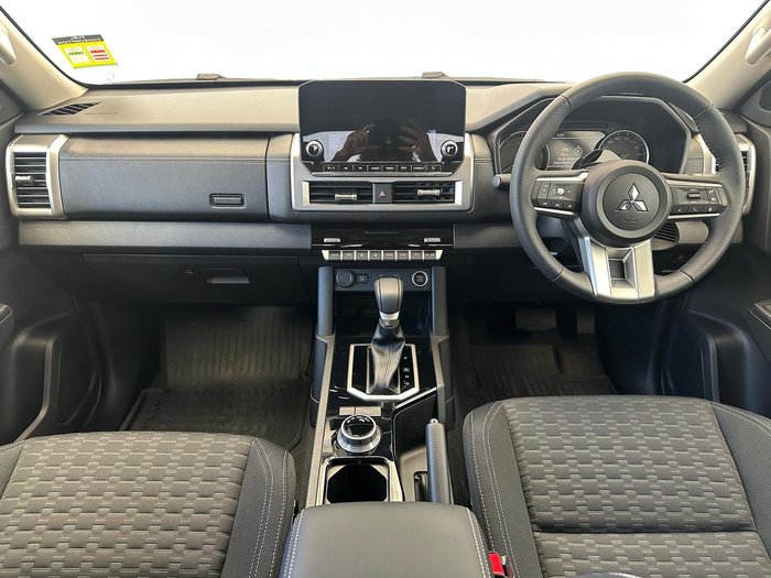 2024 Mitsubishi Triton GLS