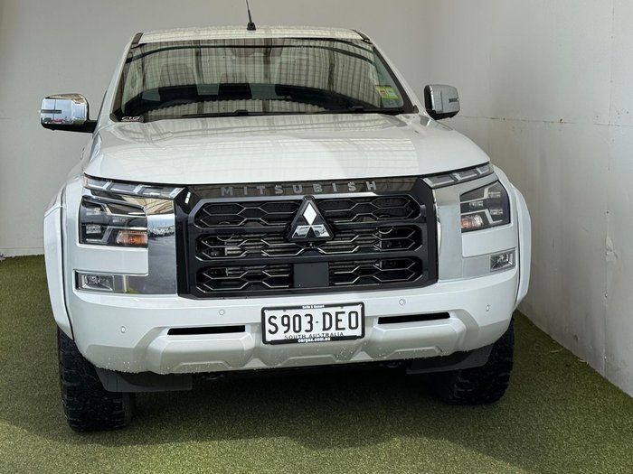2024 Mitsubishi Triton GLS