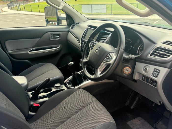 2017 Mitsubishi Triton GLS
