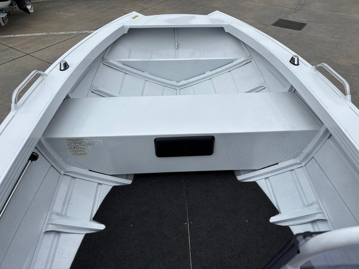 2025 QUINTREX 420 Explorer