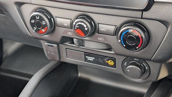 2025 Mazda BT-50 XT