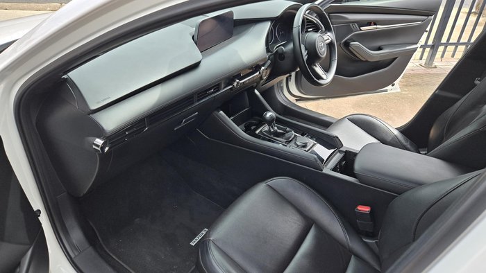 2022 Mazda 3 G20 Touring