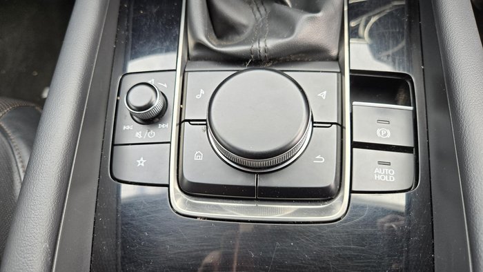 2022 Mazda 3 G20 Touring