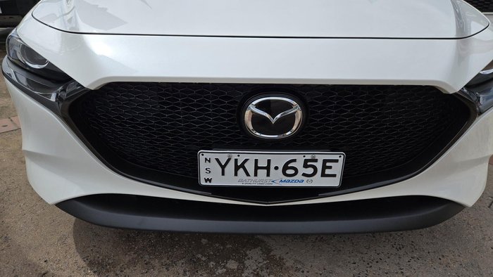 2022 Mazda 3 G20 Touring