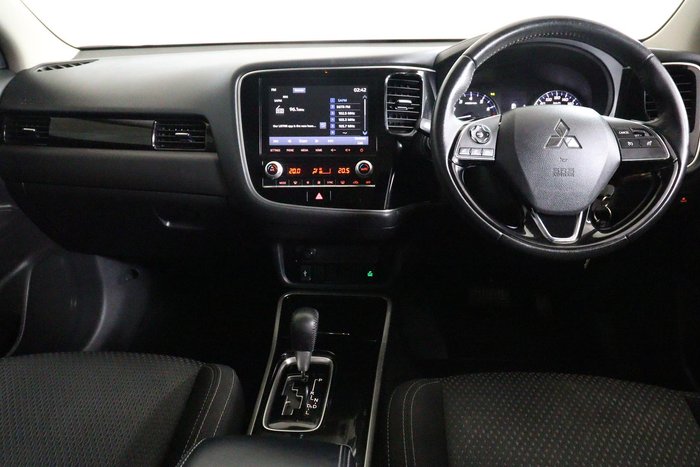 2020 Mitsubishi Outlander ES
