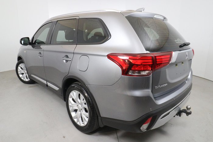 2020 Mitsubishi Outlander ES